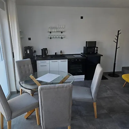 Zur Alt Ave Apartamento