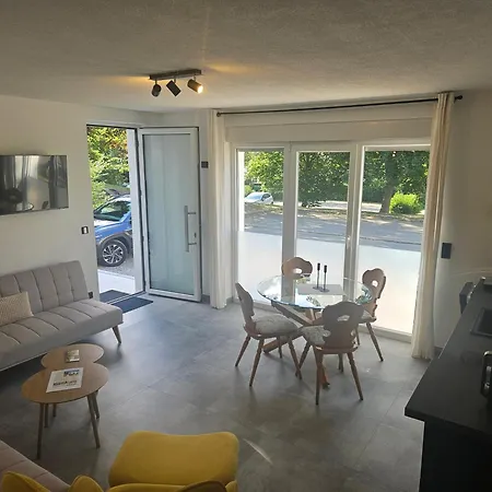 Zur Alt Ave Apartment